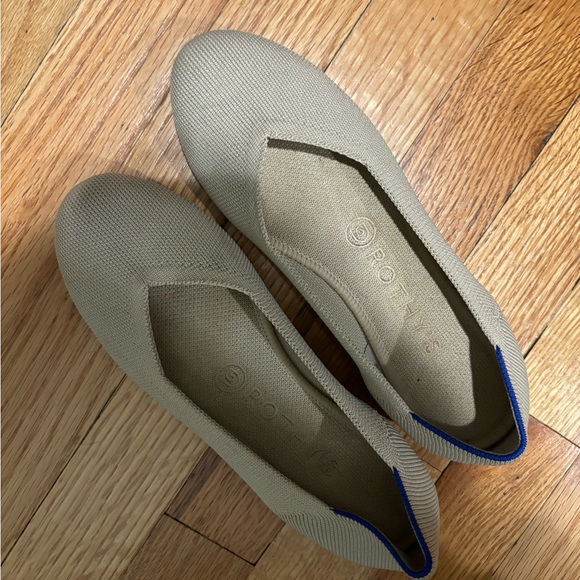 Rothy’s flats - Picture 3 of 4